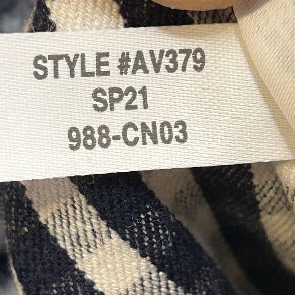 J. Crew navy/black and white check mid rise Cameron ankle pants size 10 - Picture 7 of 7